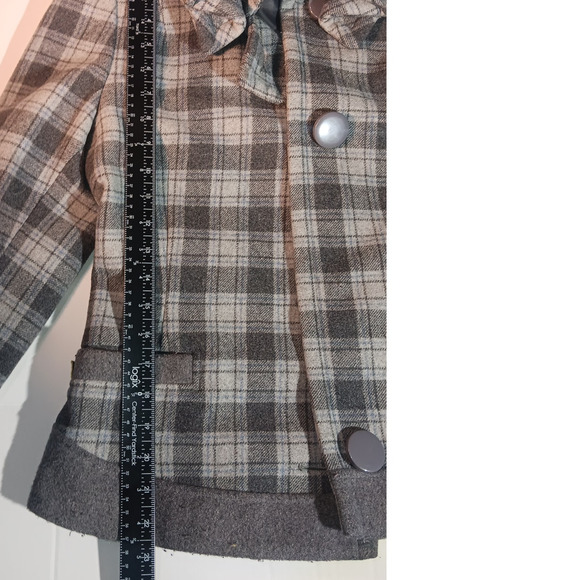 Soia & Kyo Plaid Wool Blend Cropped Jacket Gray Check Asymmetrical Button Coat - Picture 5 of 8